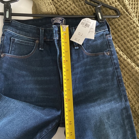 High Rise Skinny Jean - Picture 6 of 6